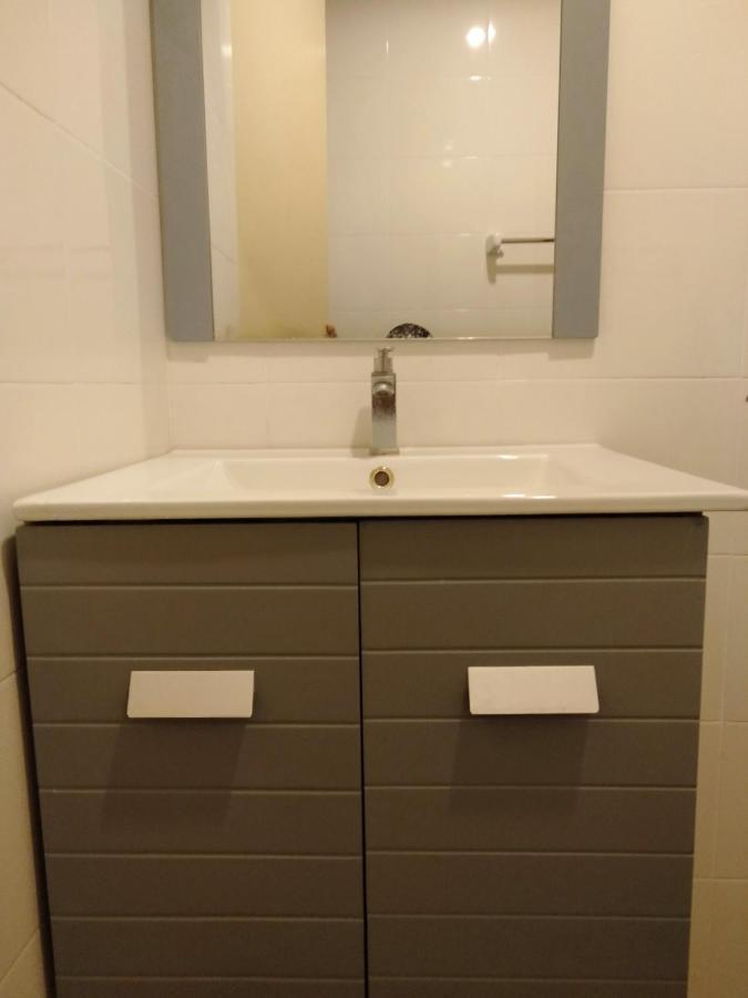 Risqi Apartment 2 Bedroom Wakaf Che Yeh 哥打巴鲁 外观 照片
