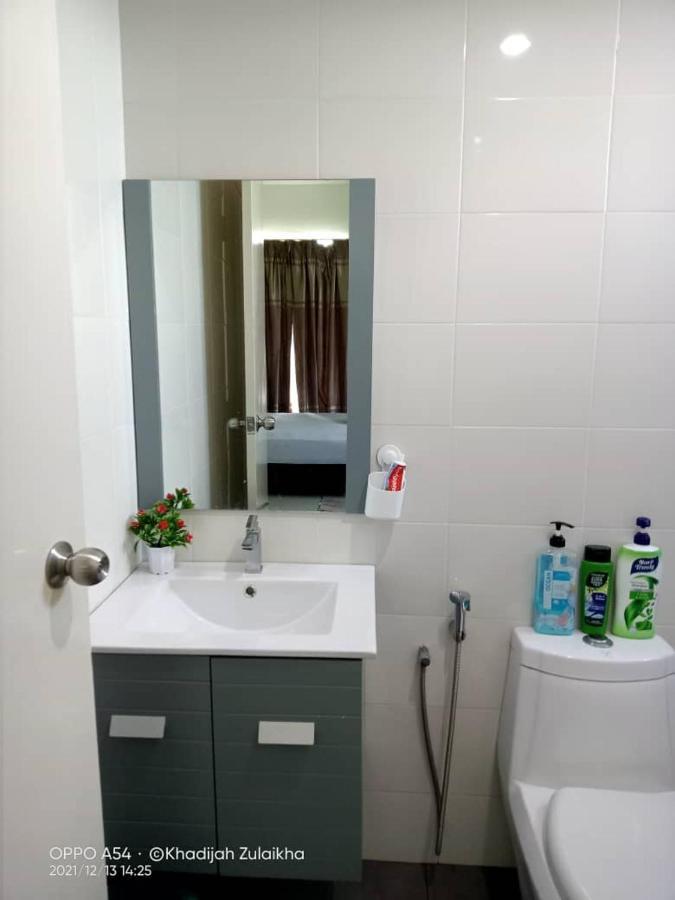 Risqi Apartment 2 Bedroom Wakaf Che Yeh 哥打巴鲁 外观 照片