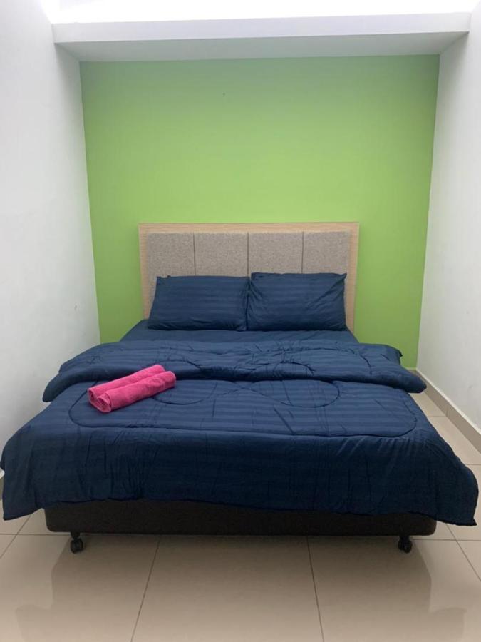 Risqi Apartment 2 Bedroom Wakaf Che Yeh 哥打巴鲁 外观 照片