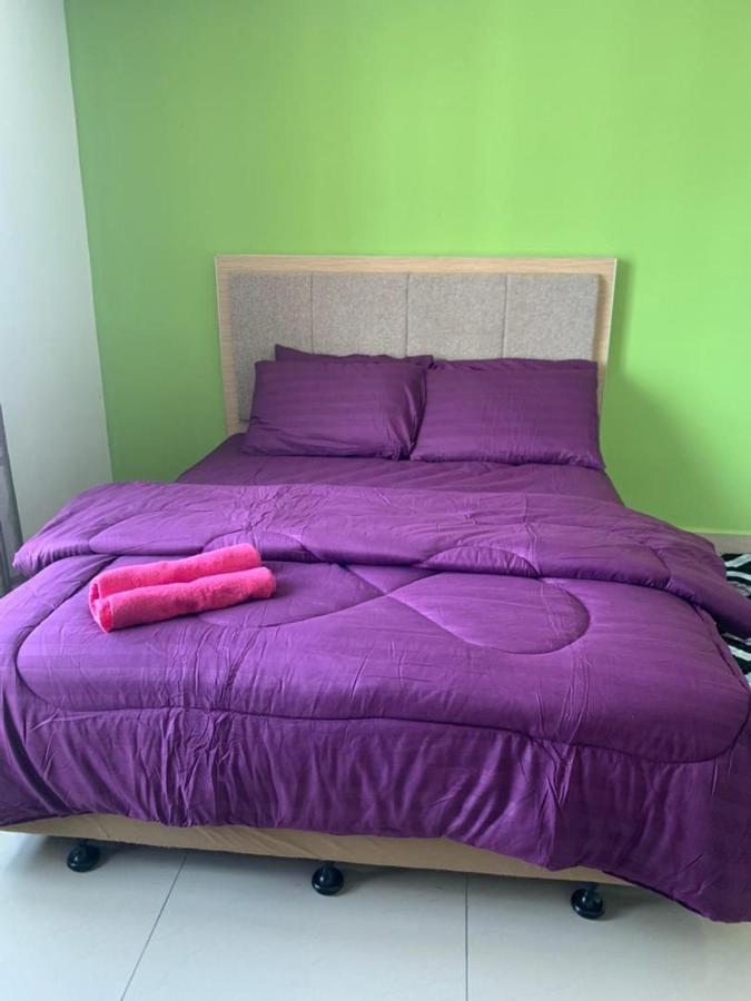 Risqi Apartment 2 Bedroom Wakaf Che Yeh 哥打巴鲁 外观 照片