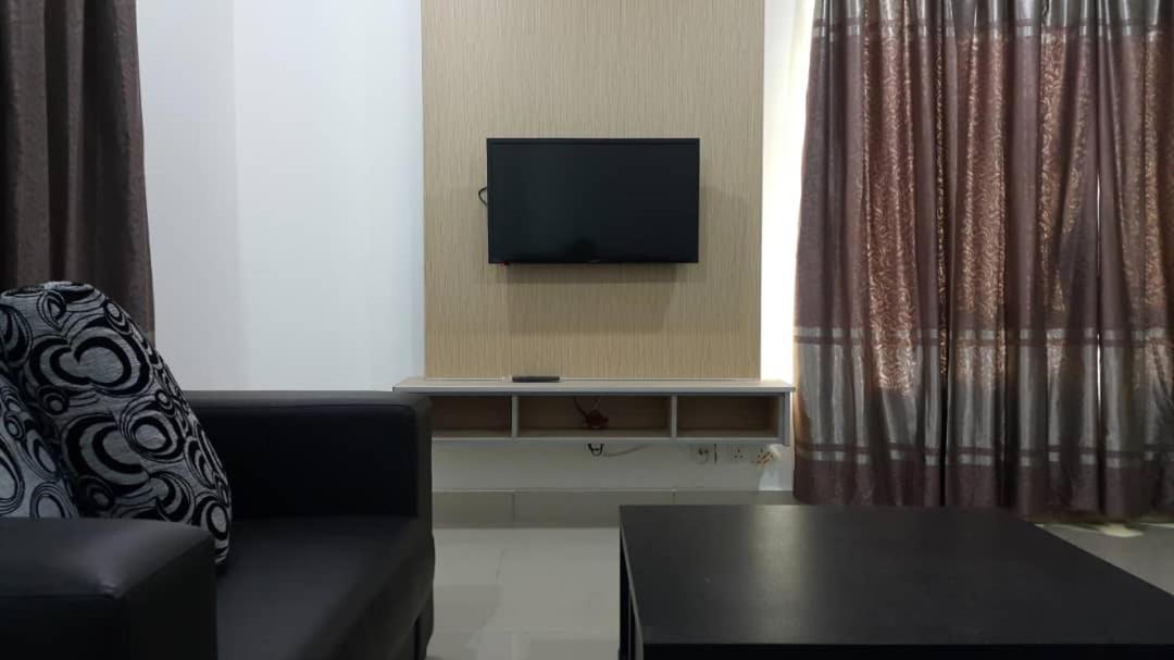 Risqi Apartment 2 Bedroom Wakaf Che Yeh 哥打巴鲁 客房 照片
